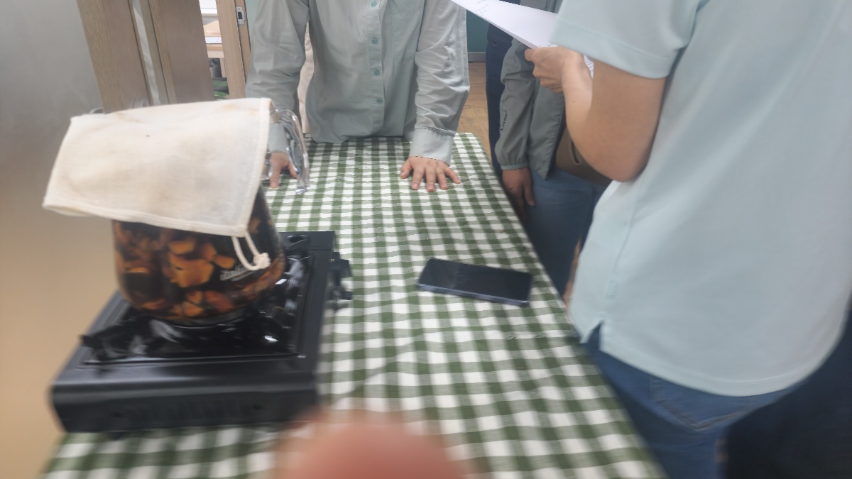 향긋한 약초향에 스며든 시간 ,한방차 전문과정을 참석하고 첨부이미지 : KakaoTalk_20260513_175304811.jpg